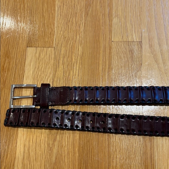Men’s Brighton belt.